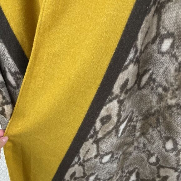 Do Everything in Love Snakeskin Pattern Oversized Shall - Picture 5 of 6